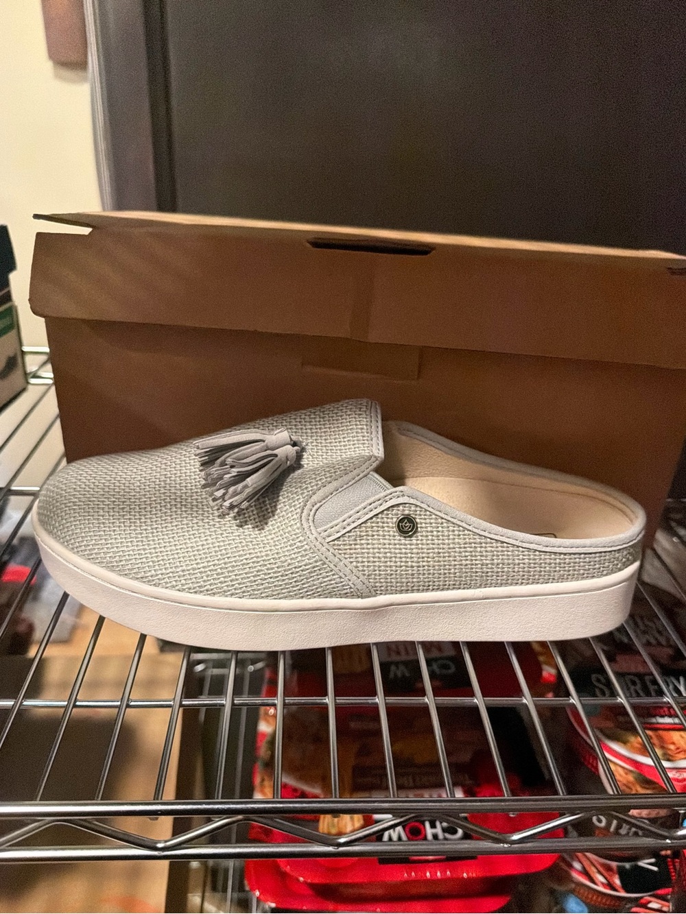 Spenco Women’s Slip On Chelsea Sneakers Gray White Leather Size 9.5 Wide